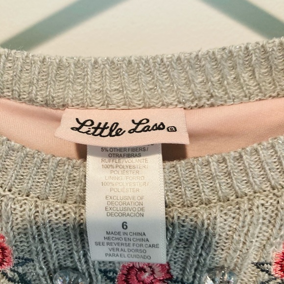 4 LITTLE GIRLS SWEATERS - Picture 5 of 11